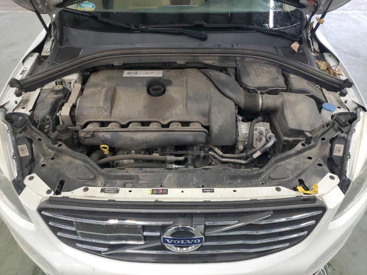 2016 Volvo Xc60 T6 Platinum VIN: YV4902RM8G2847014 Lot: 84238575