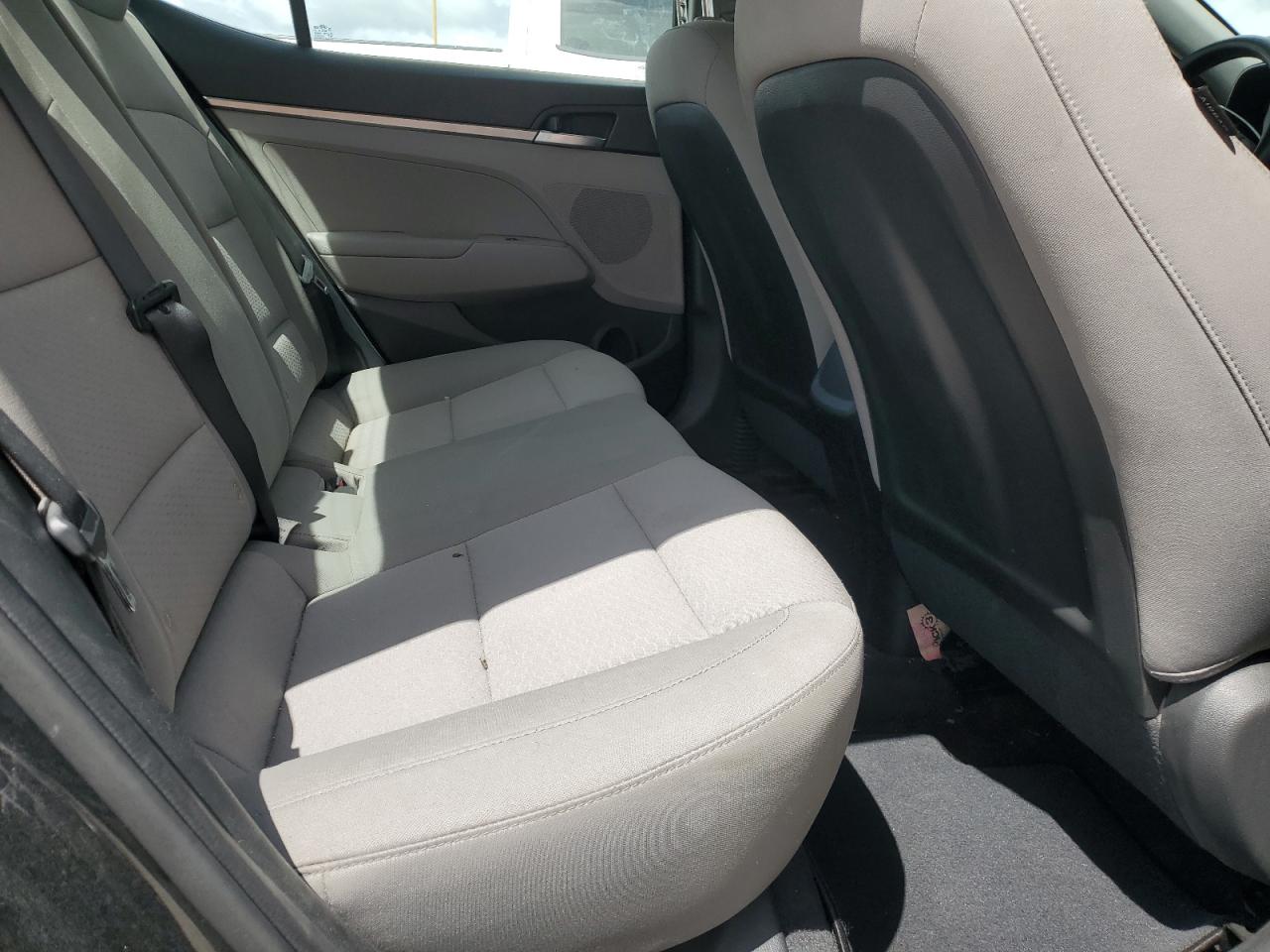 2019 Hyundai Elantra Se VIN: KMHD74LF9KU888775 Lot: 70744895