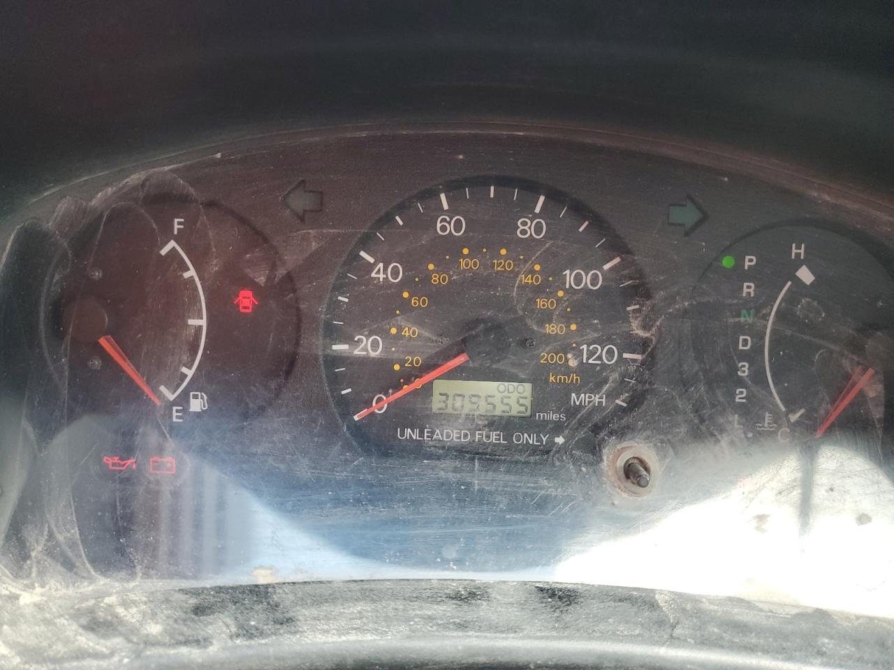 2002 Mitsubishi Mirage De VIN: JA3AY11A72U080255 Lot: 83863495