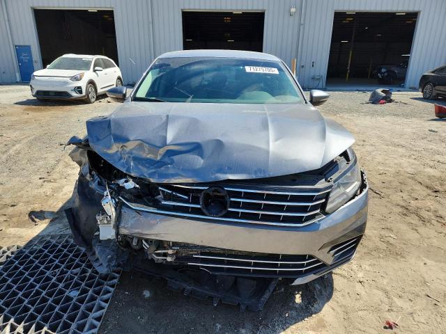  VOLKSWAGEN PASSAT 2018 Gray