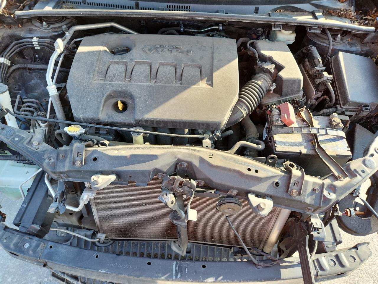 2015 Toyota Corolla L VIN: 2T1BURHE2FC335325 Lot: 84177105