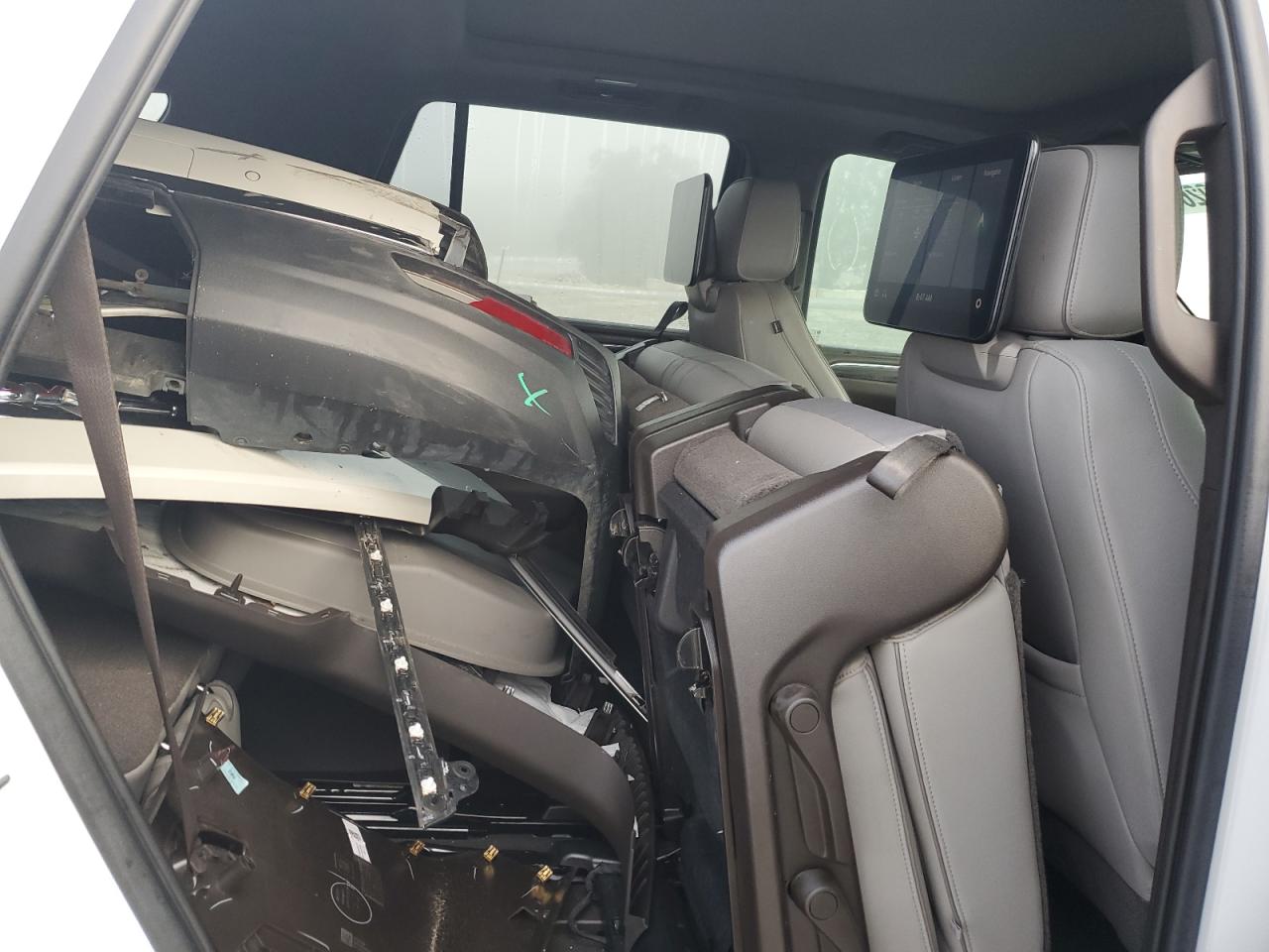 2021 GMC Yukon Slt VIN: 1GKS1BKD0MR462548 Lot: 84026645