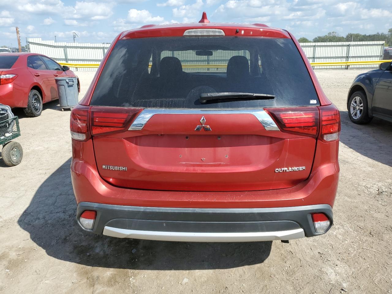 2017 Mitsubishi Outlander Es VIN: JA4AD2A31HZ042255 Lot: 84213975