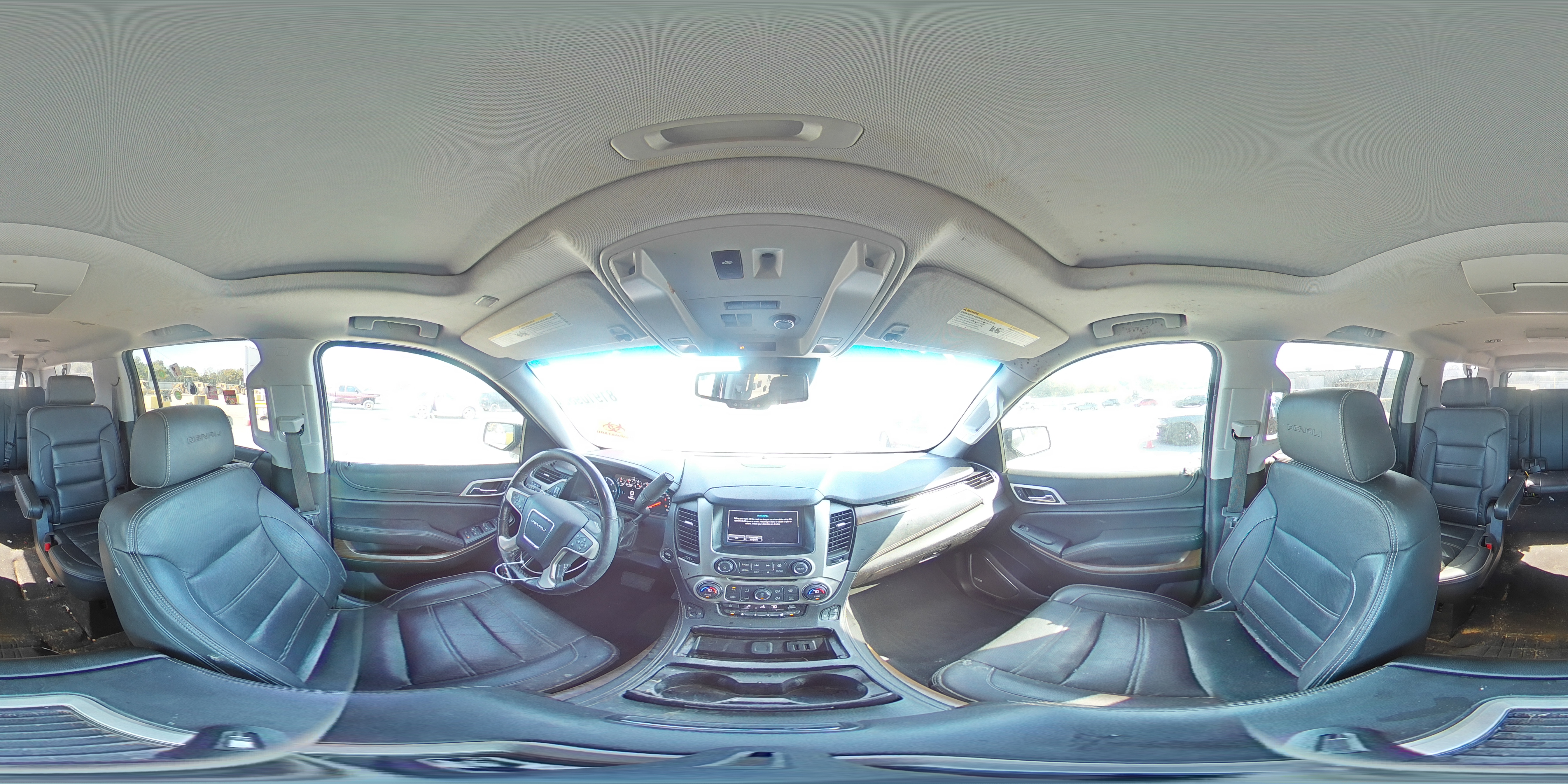 2019 GMC Yukon Xl Denali VIN: 1GKS2HKJ6KR221077 Lot: 81910985