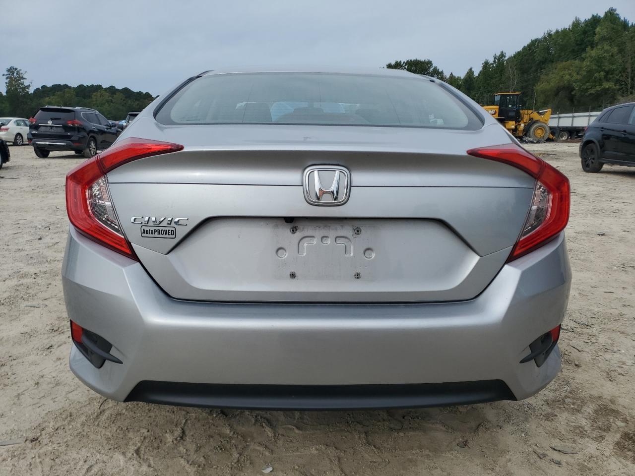 2018 Honda Civic Lx VIN: 2HGFC2F50JH593888 Lot: 81874005