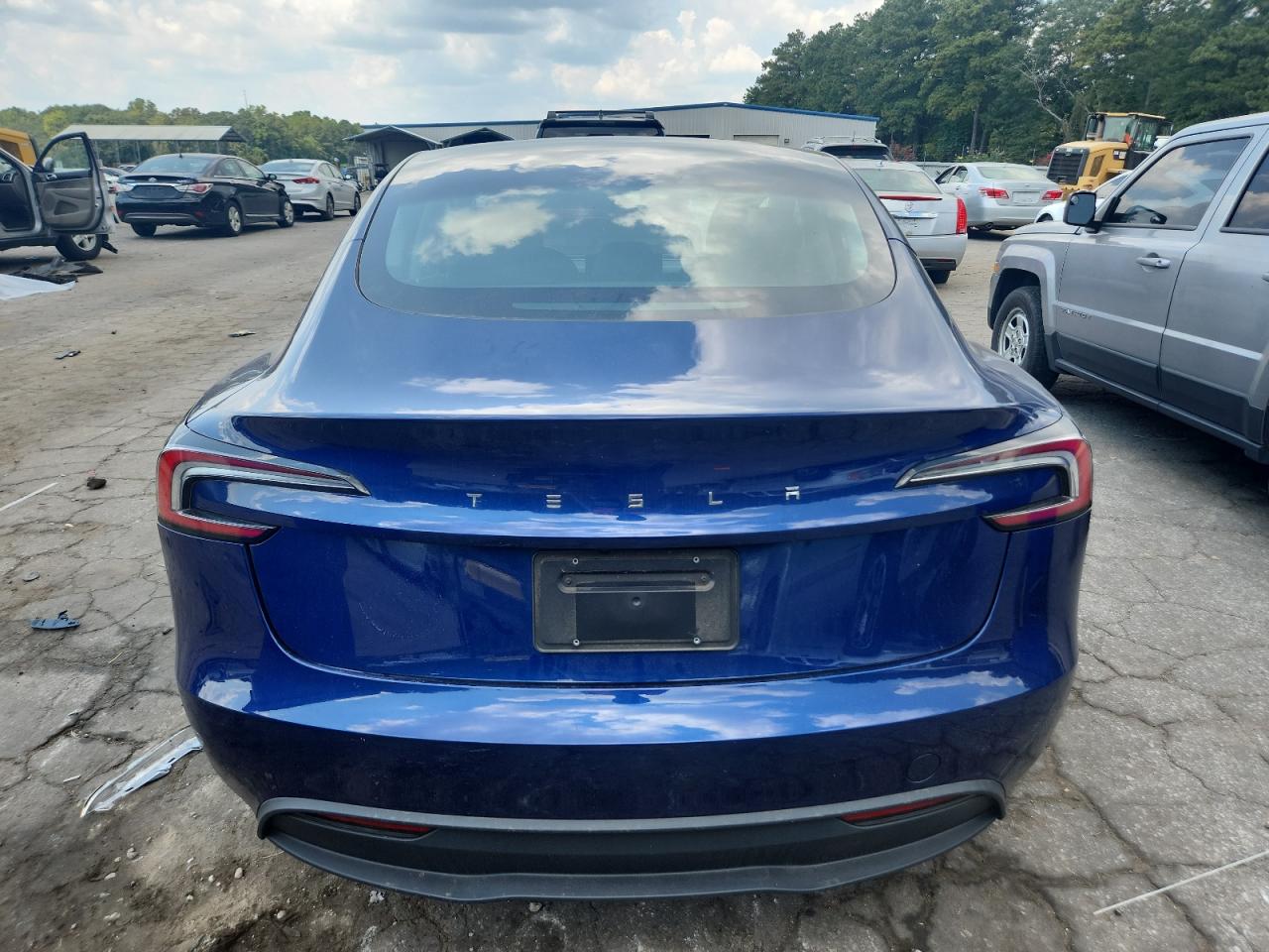 2024 Tesla Model 3 VIN: 5YJ3E1EA5RF853840 Lot: 71809595