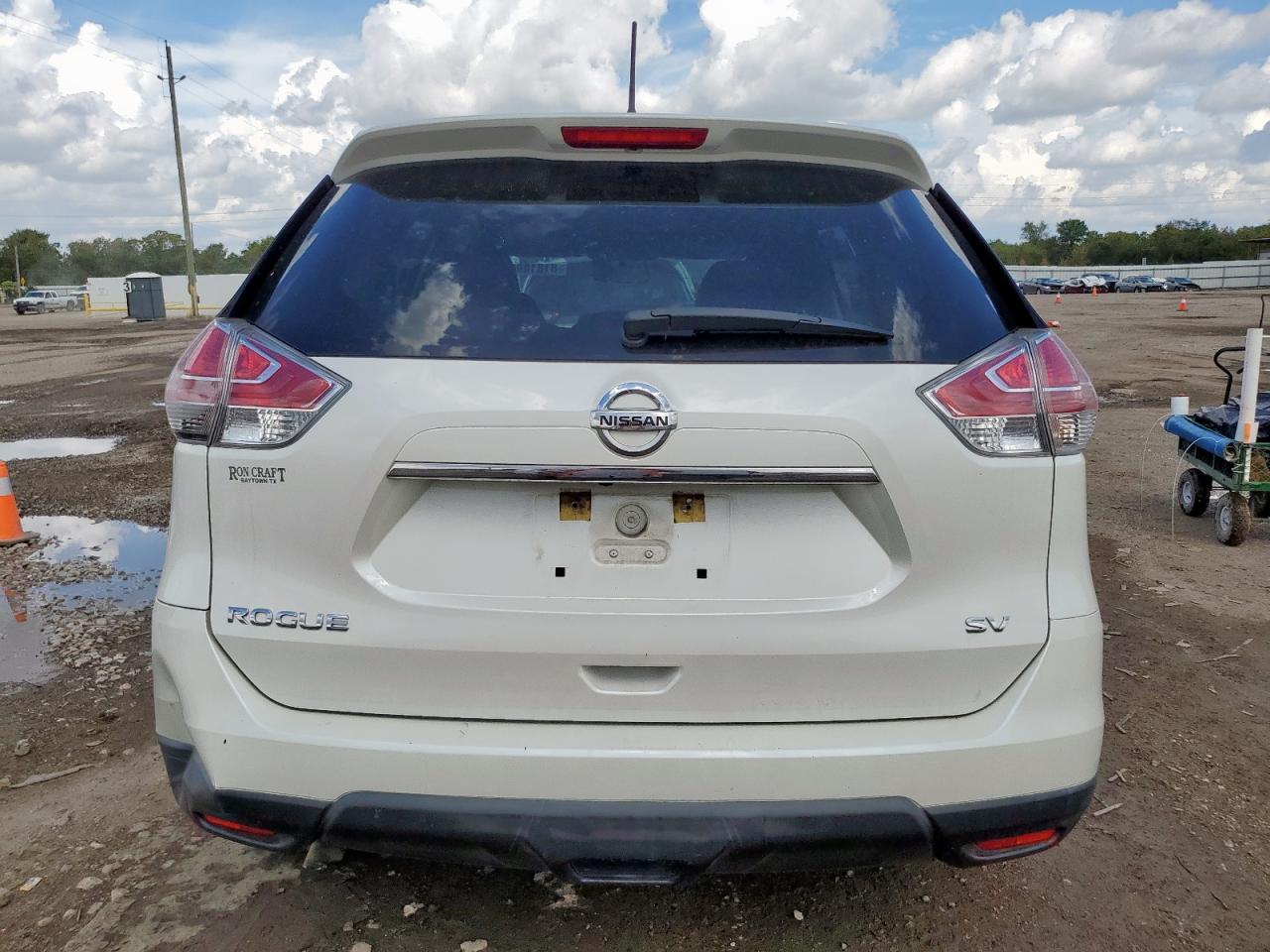 2016 Nissan Rogue S VIN: KNMAT2MTXGP607715 Lot: 81818965