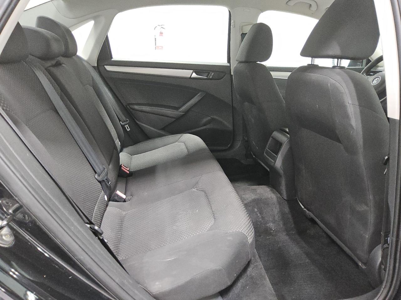 2014 Volkswagen Passat S VIN: 1VWAS7A35EC114904 Lot: 81285565