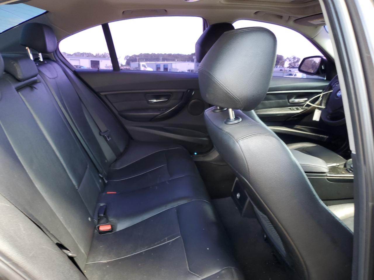 2015 BMW 320 I VIN: WBA3B1G5XFNT63817 Lot: 84035655