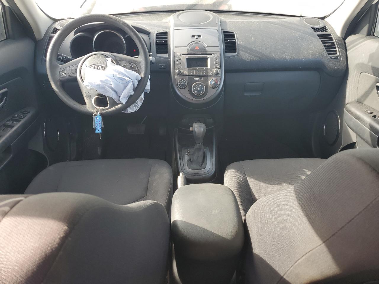 2011 Kia Soul + VIN: KNDJT2A20B7329993 Lot: 80448655
