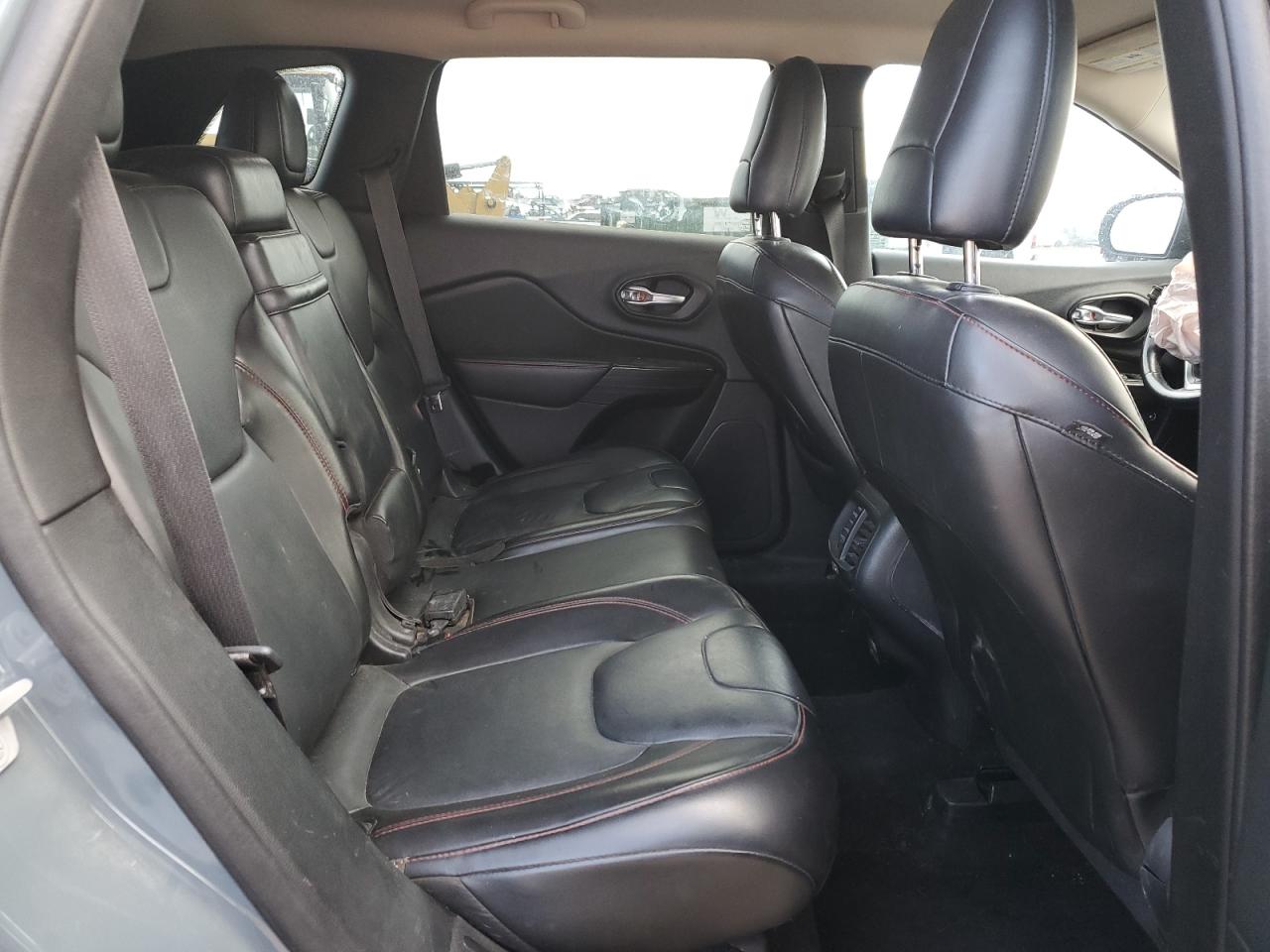 2015 Jeep Cherokee Trailhawk VIN: 1C4PJMBSXFW639736 Lot: 69749225