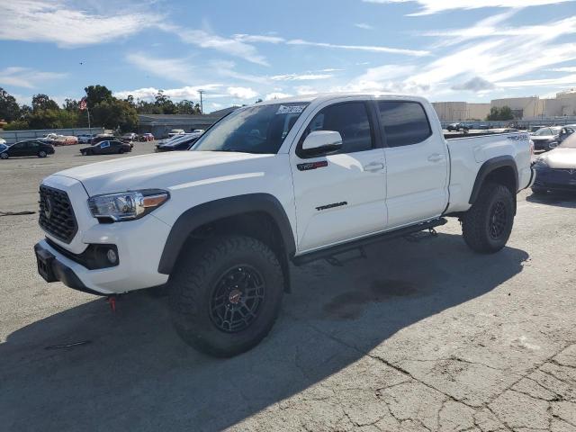 TOYOTA TACOMA DOU 2023