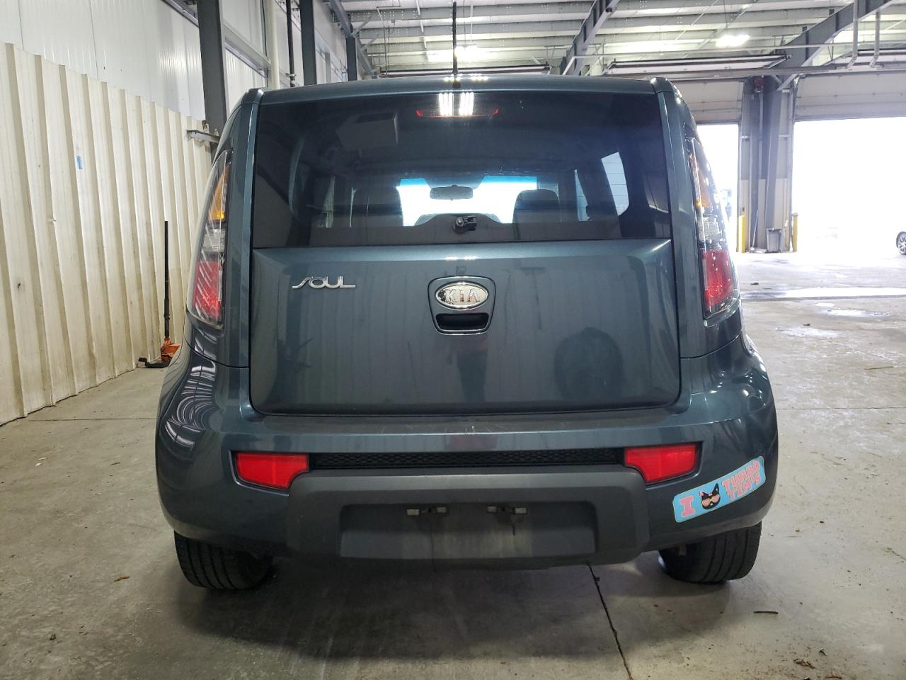 2011 Kia Soul + VIN: KNDJT2A24B7296092 Lot: 81603705