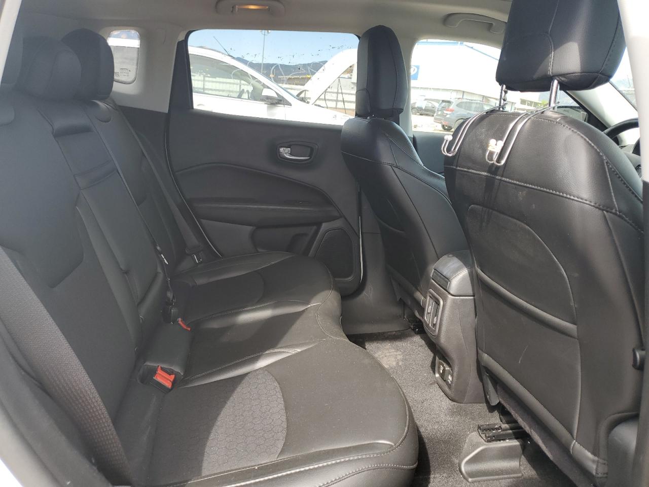 2019 Jeep Compass Latitude VIN: 3C4NJDBBXKT828006 Lot: 80019605