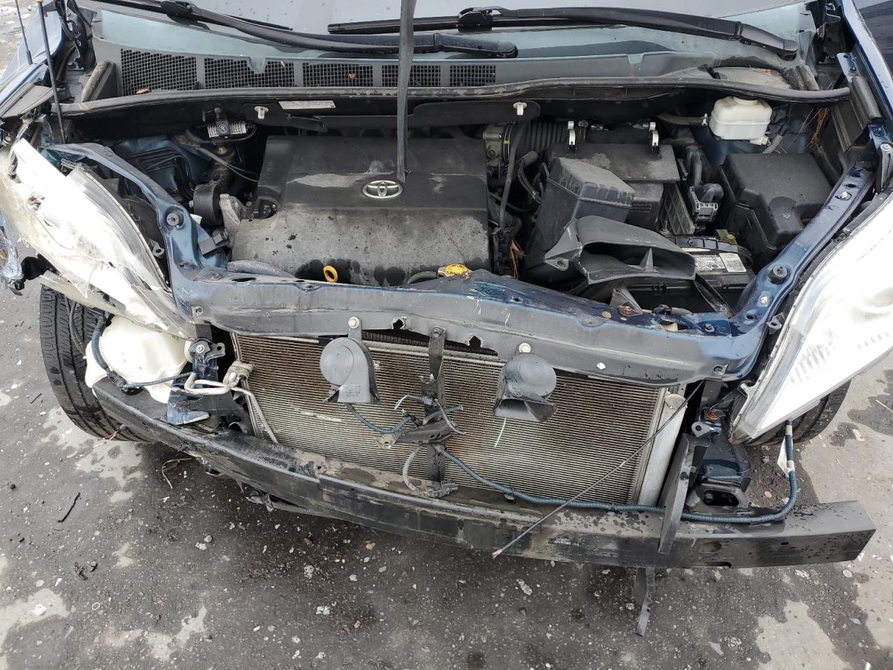 2012 Toyota Sienna Xle VIN: 5TDYK3DC9CS248591 Lot: 72046695
