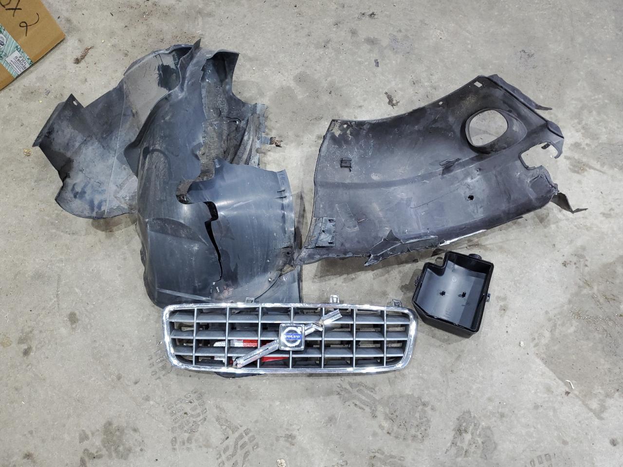 2001 Volvo V70 Xc VIN: YV1SZ58D111015633 Lot: 83797465