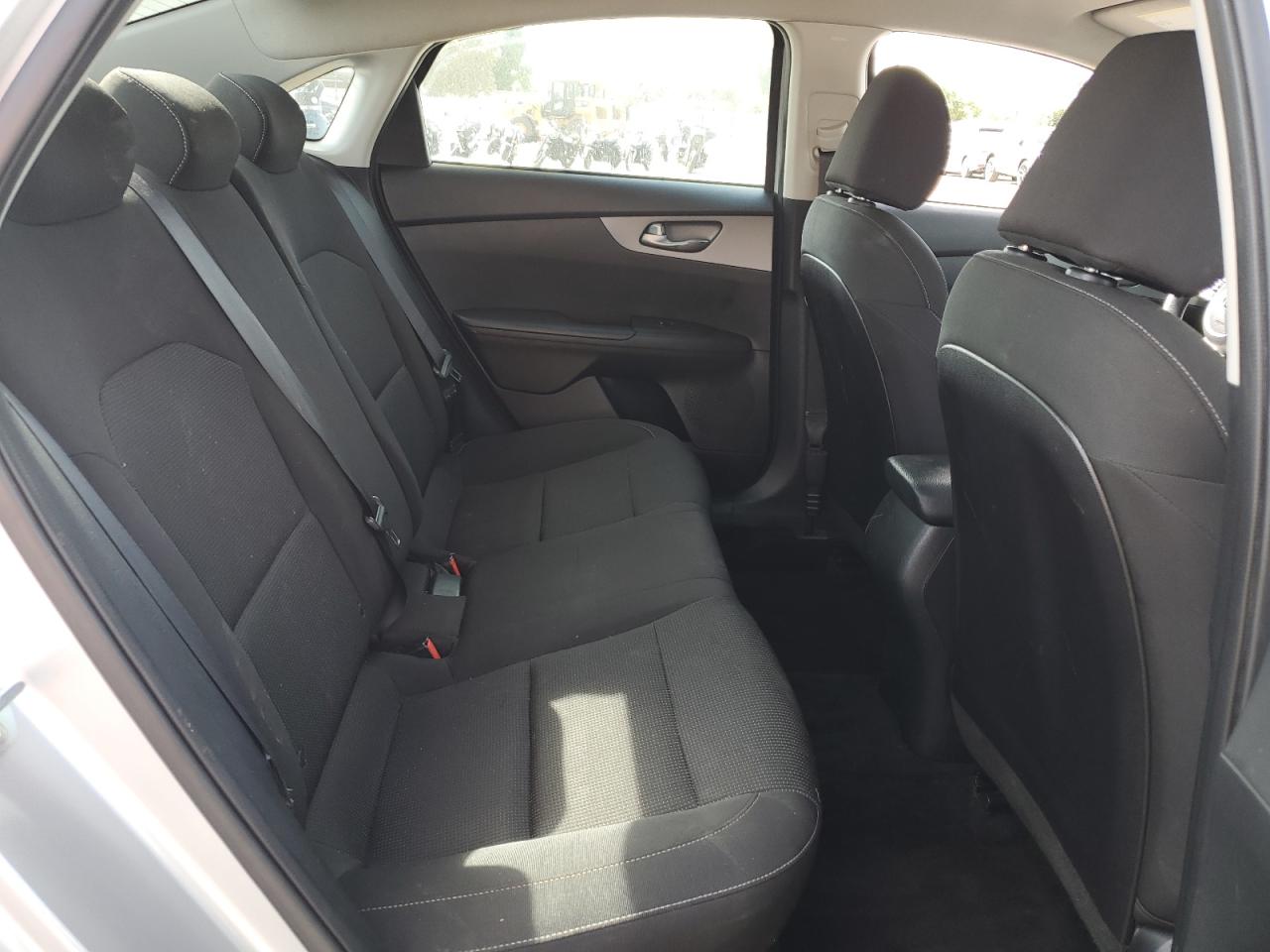 2021 Kia Forte Fe VIN: 3KPF24AD8ME367402 Lot: 80245205