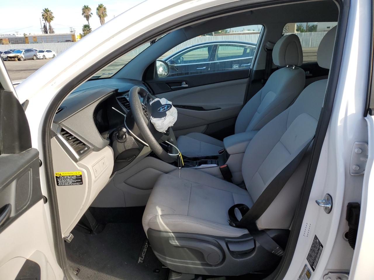 2017 Hyundai Tucson Se VIN: KM8J23A42HU413703 Lot: 81695295