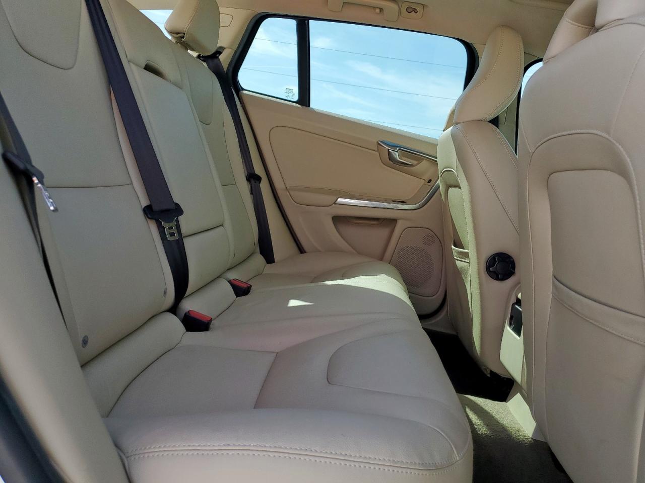 2015 Volvo V60 Premier VIN: YV140MEB9F1196679 Lot: 81898765