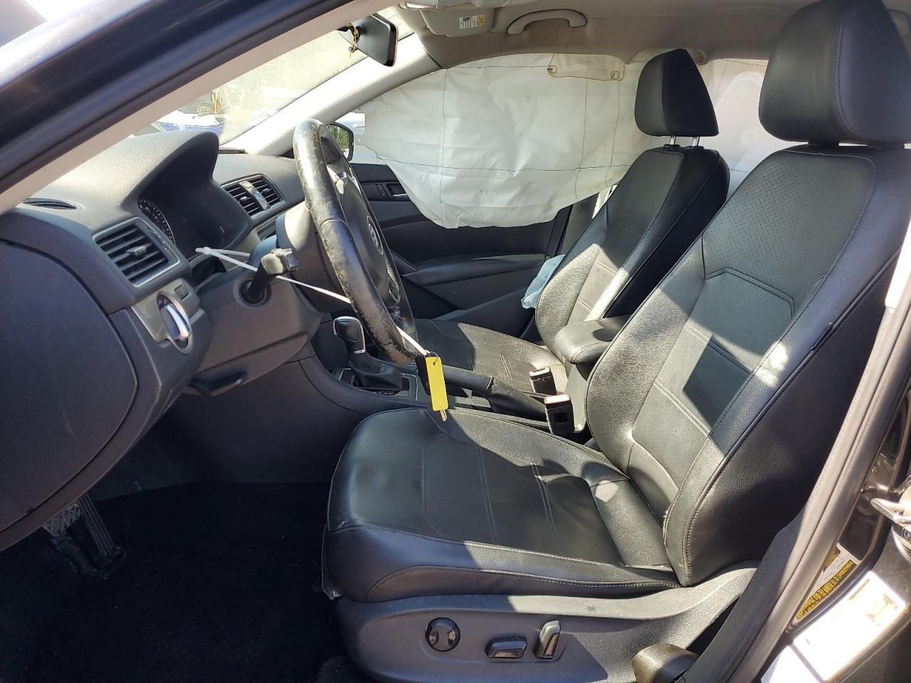 2015 Volkswagen Passat S VIN: 1VWAT7A39FC100566 Lot: 80113005