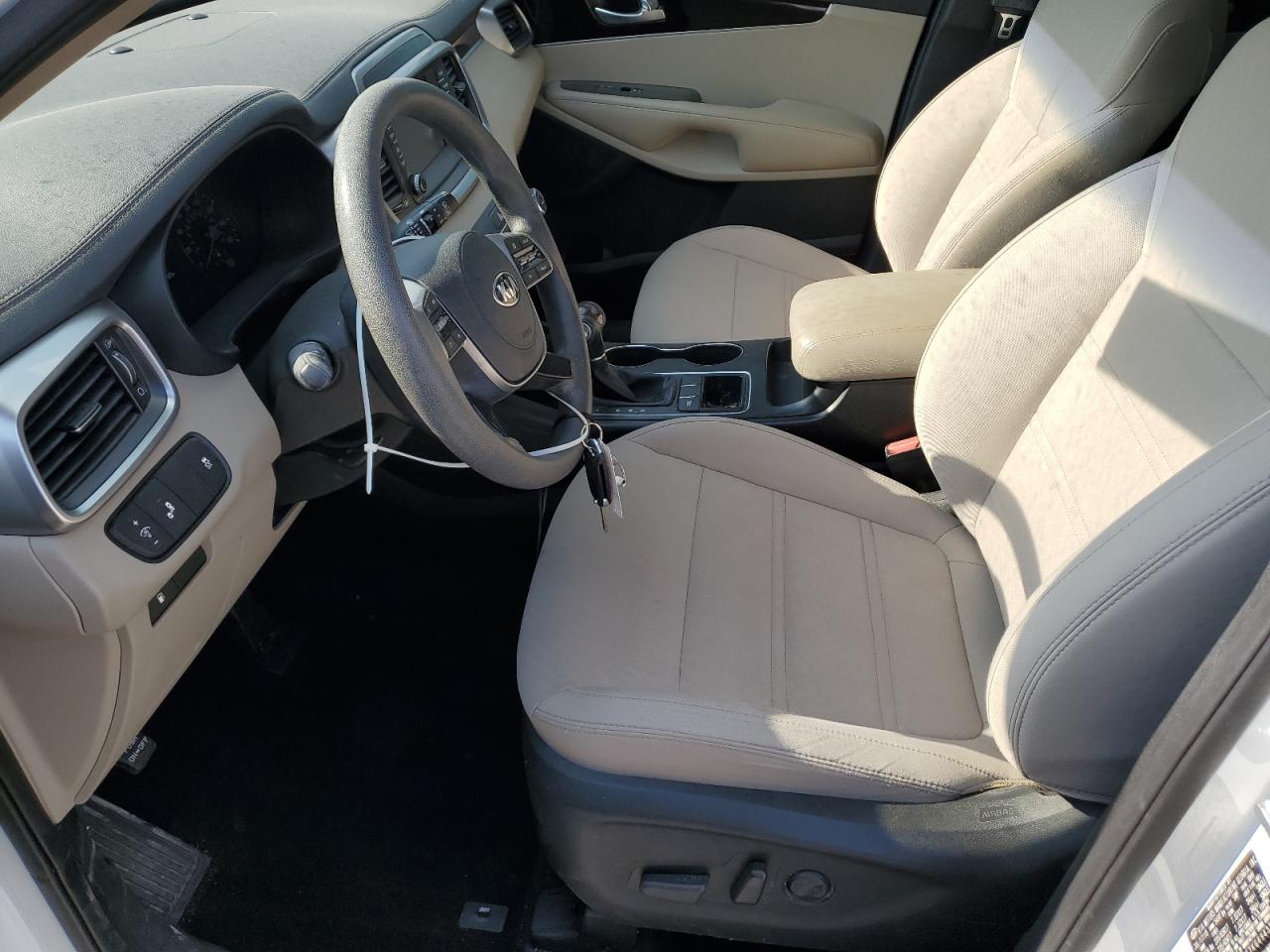 2019 Kia Sorento Lx VIN: 5XYPG4A52KG494354 Lot: 81066175