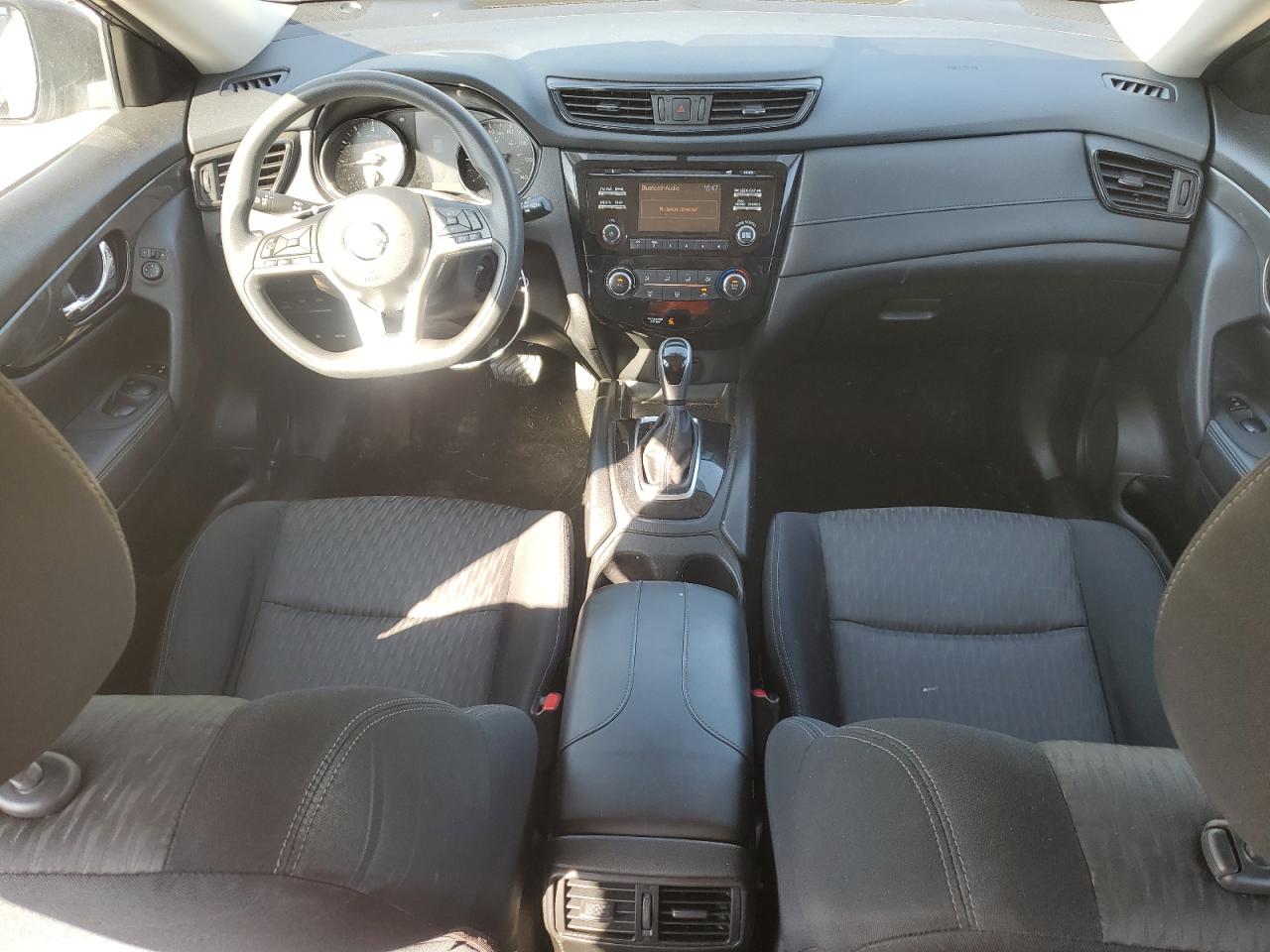 2017 Nissan Rogue S VIN: JN8AT2MV2HW262063 Lot: 83952725