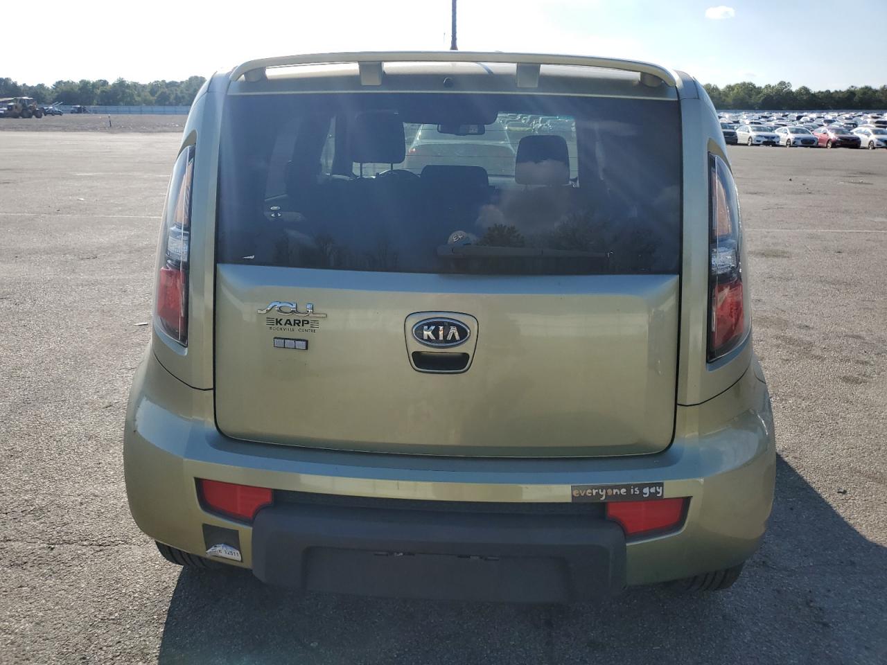 2010 Kia Soul + VIN: KNDJT2A29A7191854 Lot: 70473835