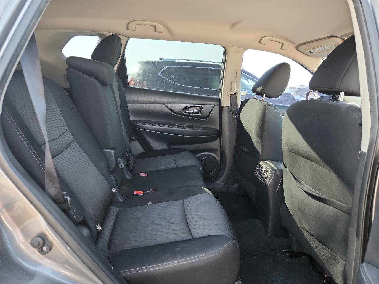 2018 Nissan Rogue S VIN: KNMAT2MT1JP589094 Lot: 82134225