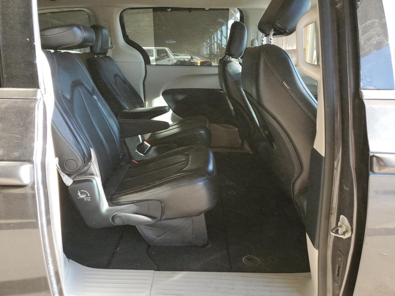 2020 Chrysler Voyager Lxi VIN: 2C4RC1DG9LR172291 Lot: 80682155