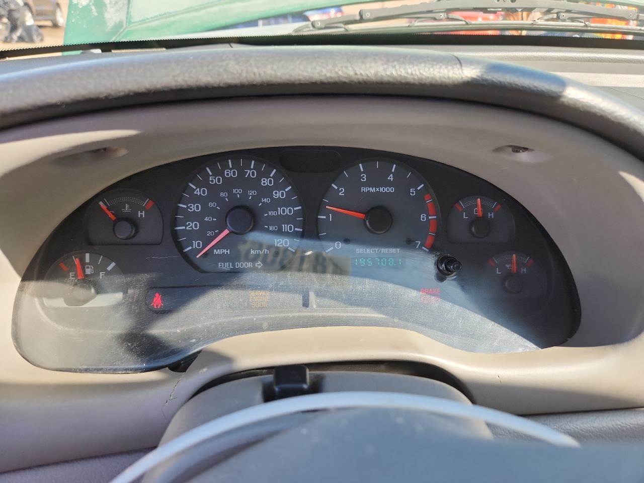 2000 Ford Mustang VIN: 1FAFP4043YF141367 Lot: 81306265