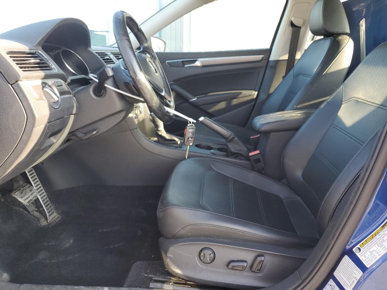 2017 Volkswagen Passat R-Line VIN: 1VWDT7A31HC035647 Lot: 92083485