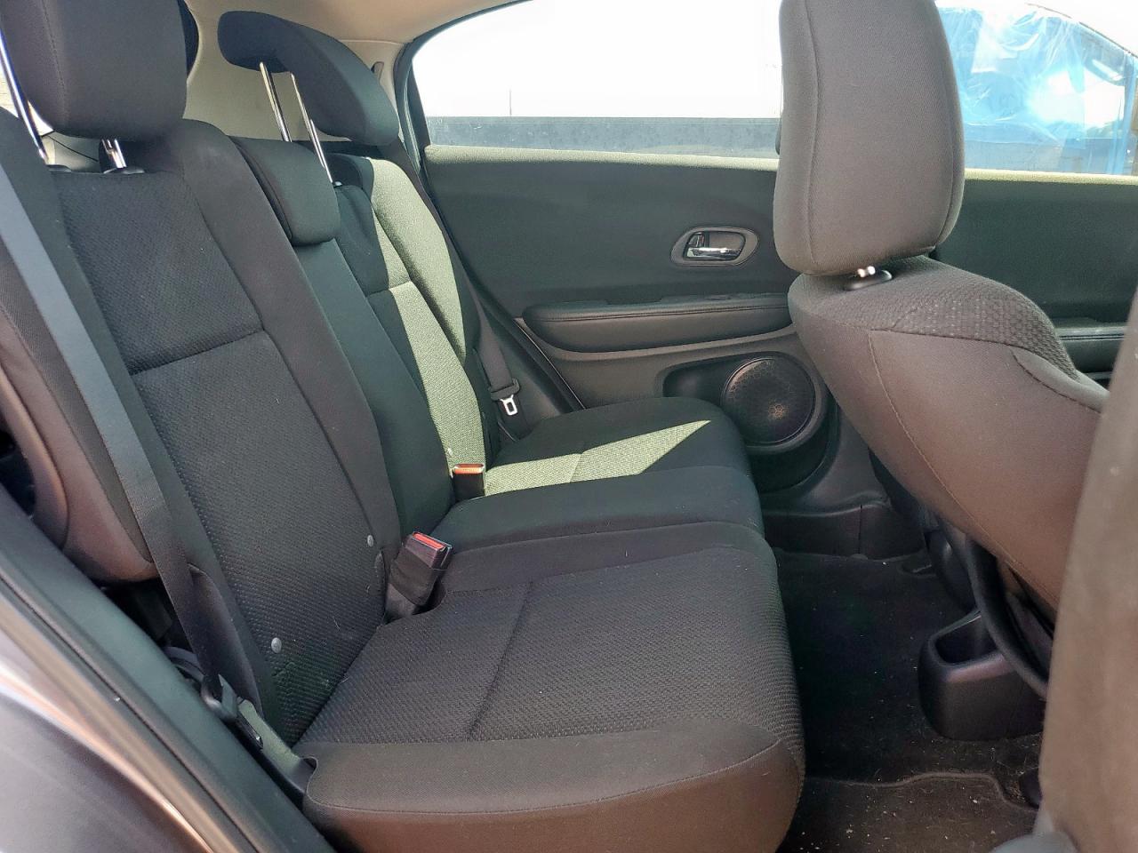 2018 Honda Hr-V Lx VIN: 3CZRU5H31JM715725 Lot: 84410375