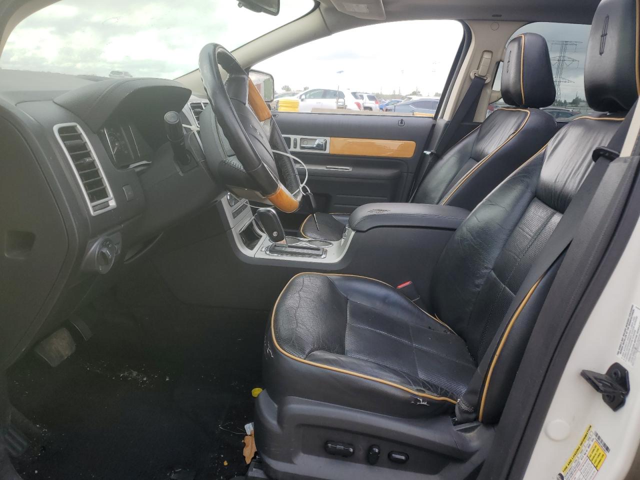 2008 Lincoln Mkx VIN: 2LMDU68C28BJ26877 Lot: 81785065