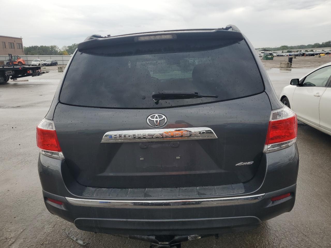 2012 Toyota Highlander Base VIN: 5TDBK3EH1CS102007 Lot: 81124745