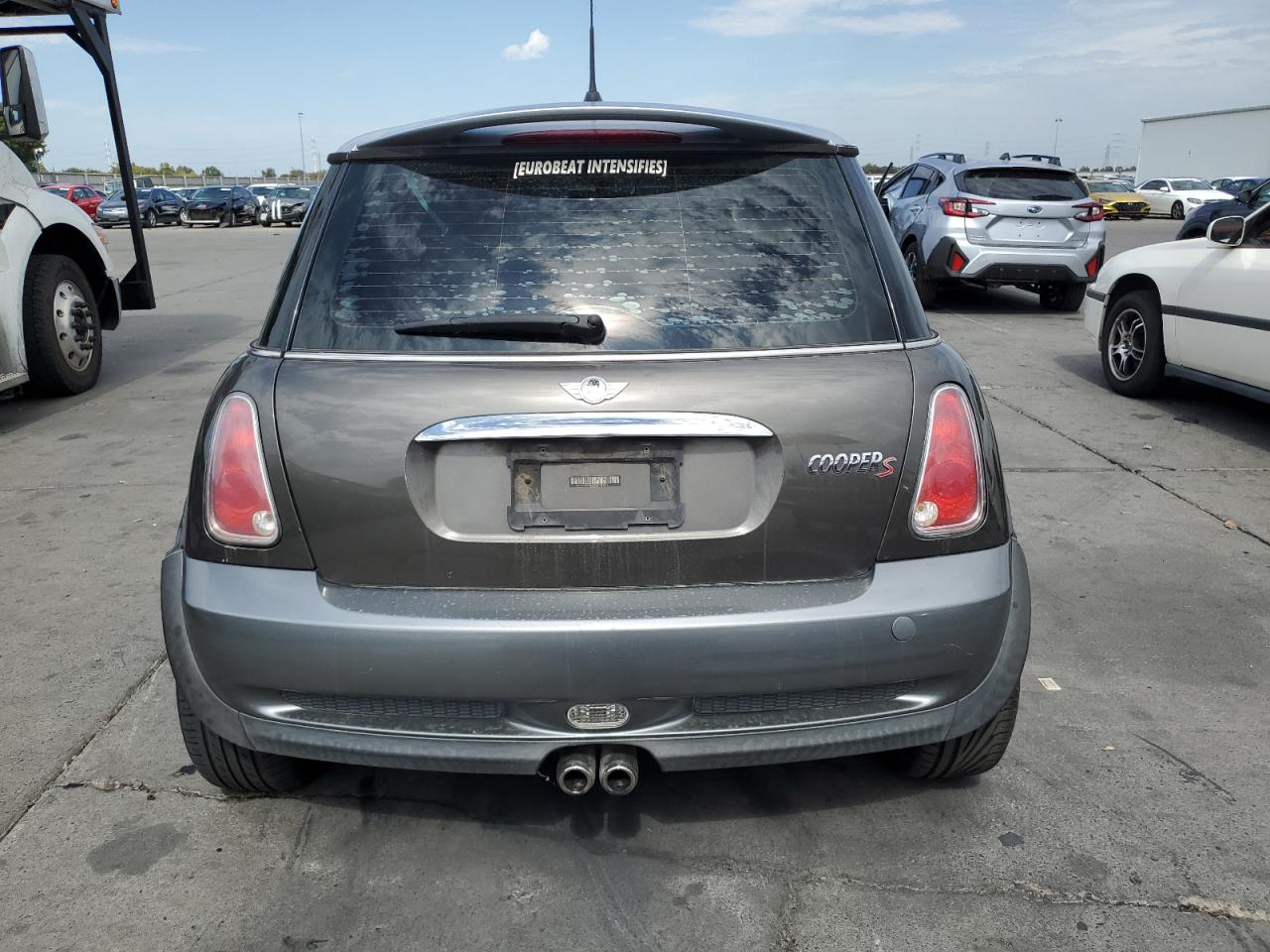 2006 Mini Cooper S VIN: WMWRE33586TJ37208 Lot: 81713505