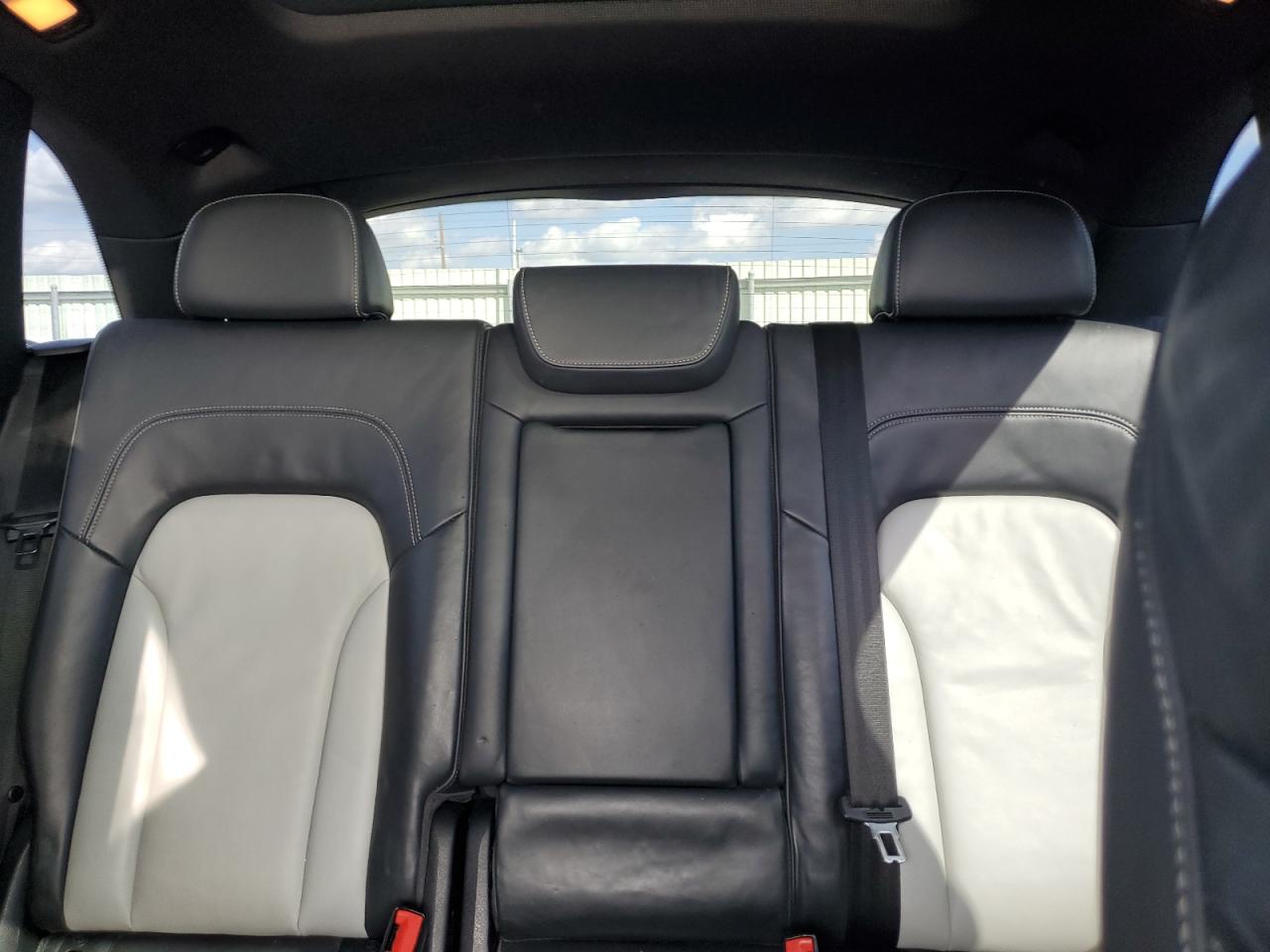 2014 Audi Sq5 Premium Plus VIN: WA1CGAFP1EA021860 Lot: 81828595