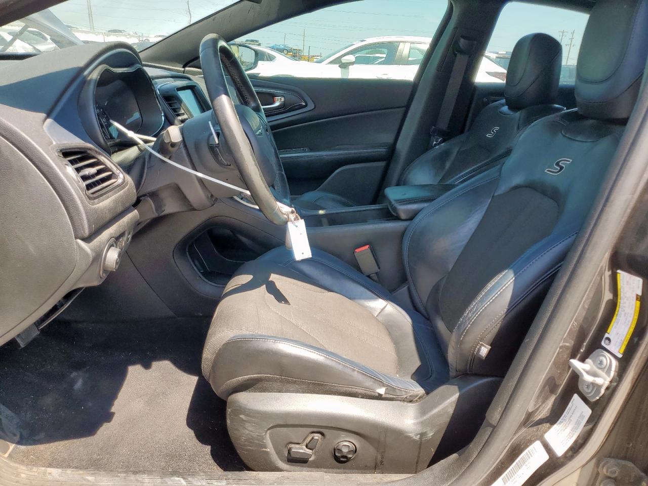 2015 Chrysler 200 S VIN: 1C3CCCBG5FN514135 Lot: 71238375