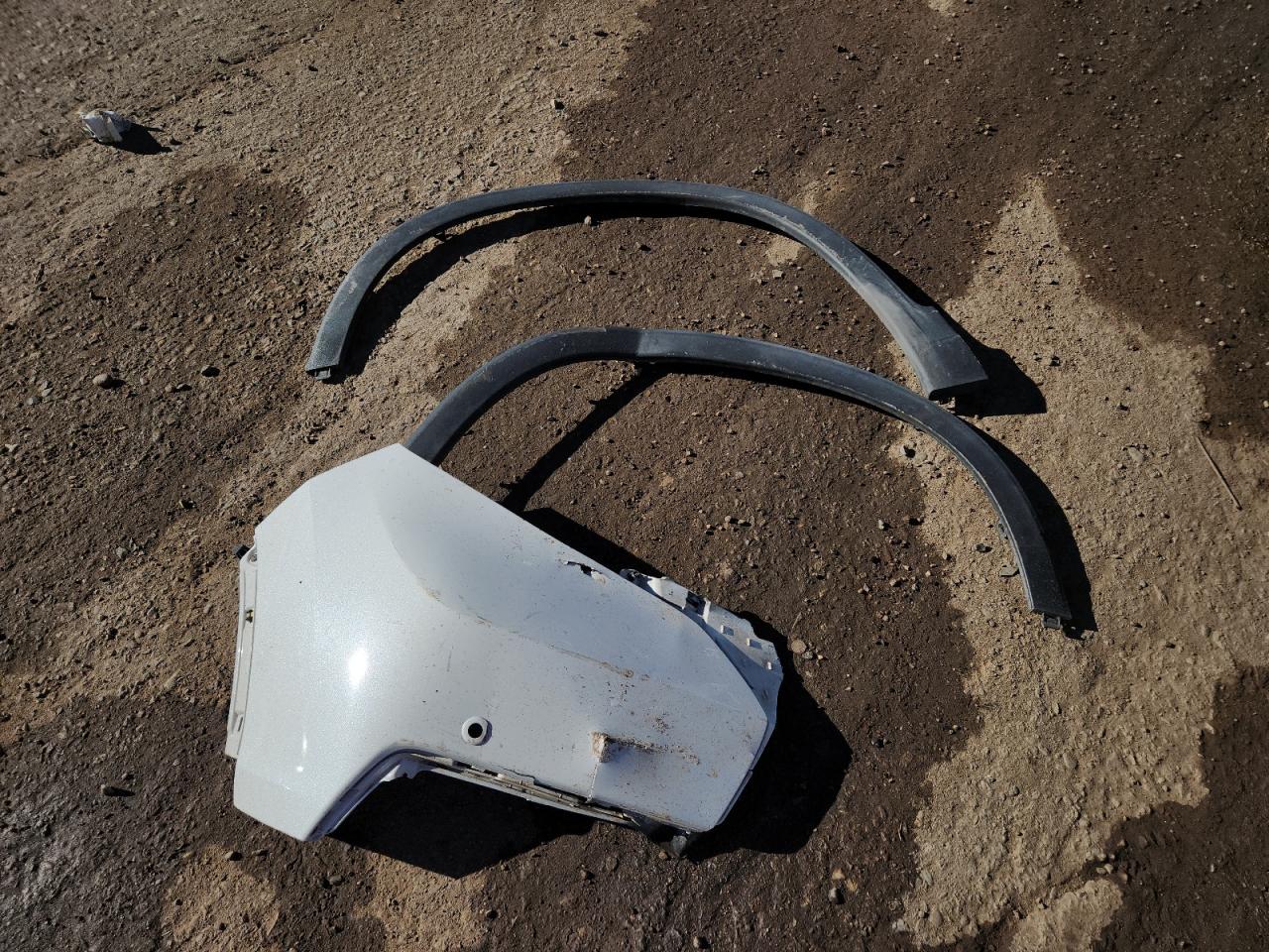 2020 Honda Passport Elite VIN: 5FNYF8H03LB002898 Lot: 83825895