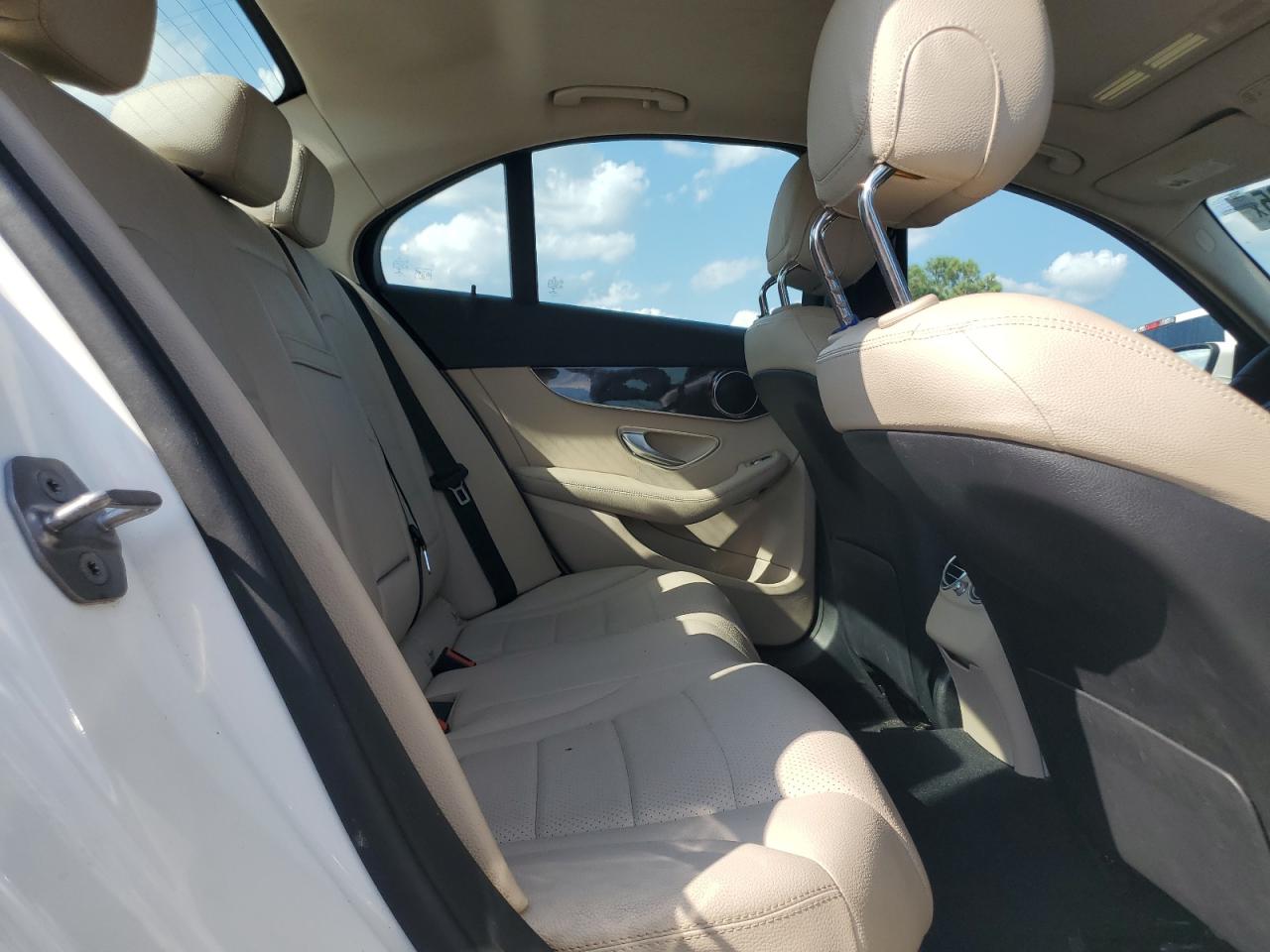 2019 Mercedes-Benz C 300 VIN: WDDWF8DB8KR517683 Lot: 71413985