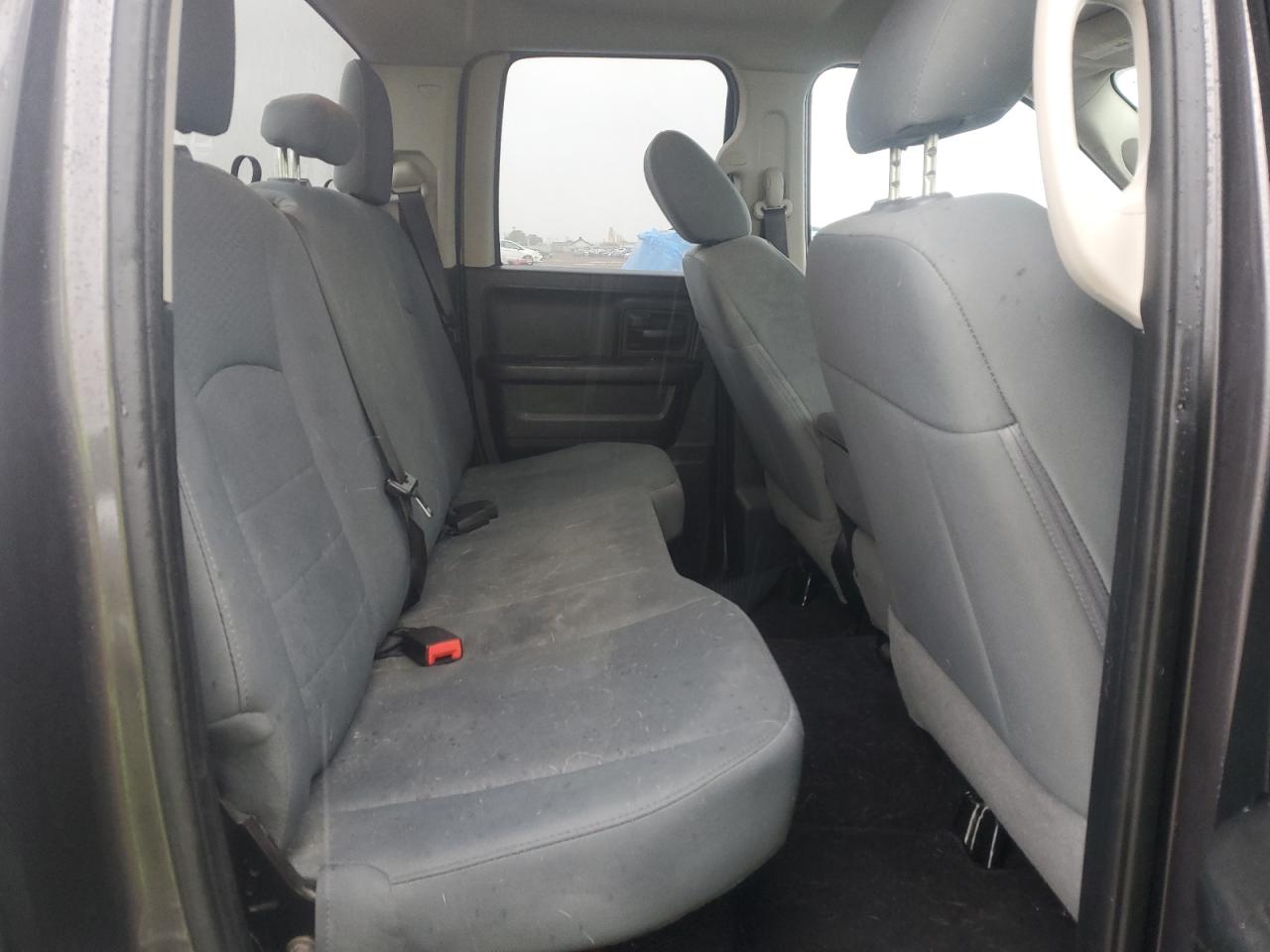 2018 Ram 1500 St VIN: 1C6RR7FG3JS160073 Lot: 83790175