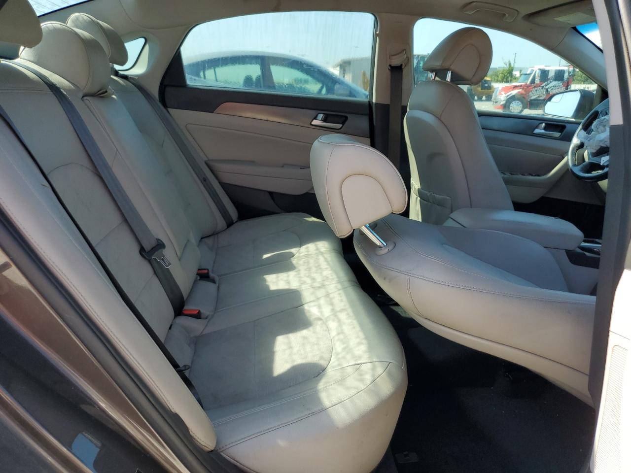 2017 Hyundai Sonata Sport VIN: 5NPE34AF6HH584586 Lot: 81558065