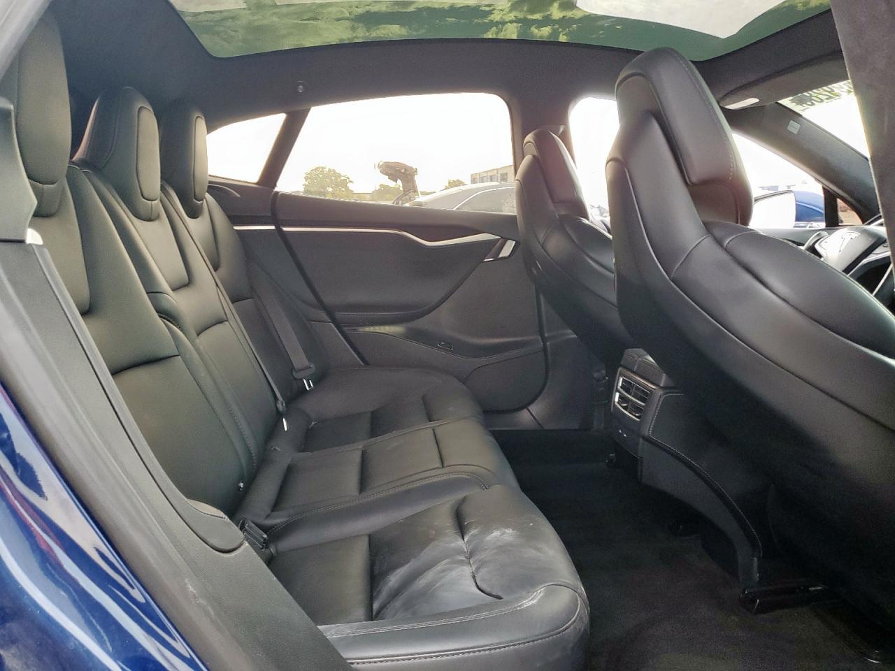 2017 Tesla Model S VIN: 5YJSA1E27HF230279 Lot: 84699285