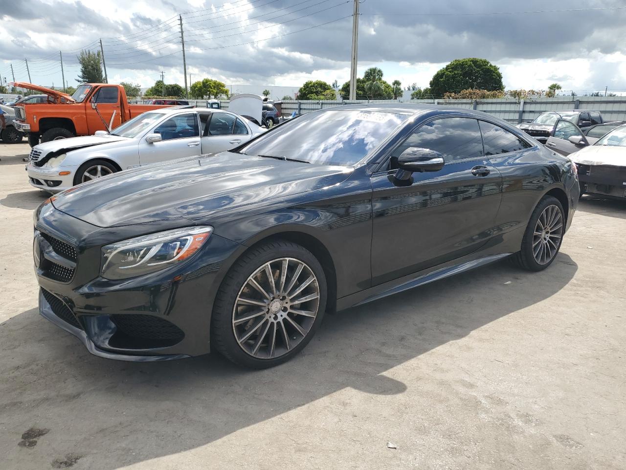 Vehicle photo