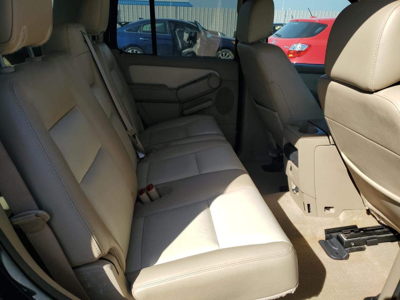 2007 Ford Explorer Eddie Bauer VIN: 1FMEU74E97UA35112 Lot: 84201235