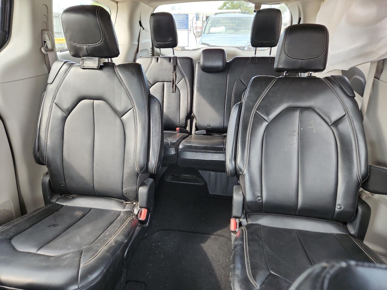 2020 Chrysler Voyager Lxi VIN: 2C4RC1DG0LR195779 Lot: 71714295