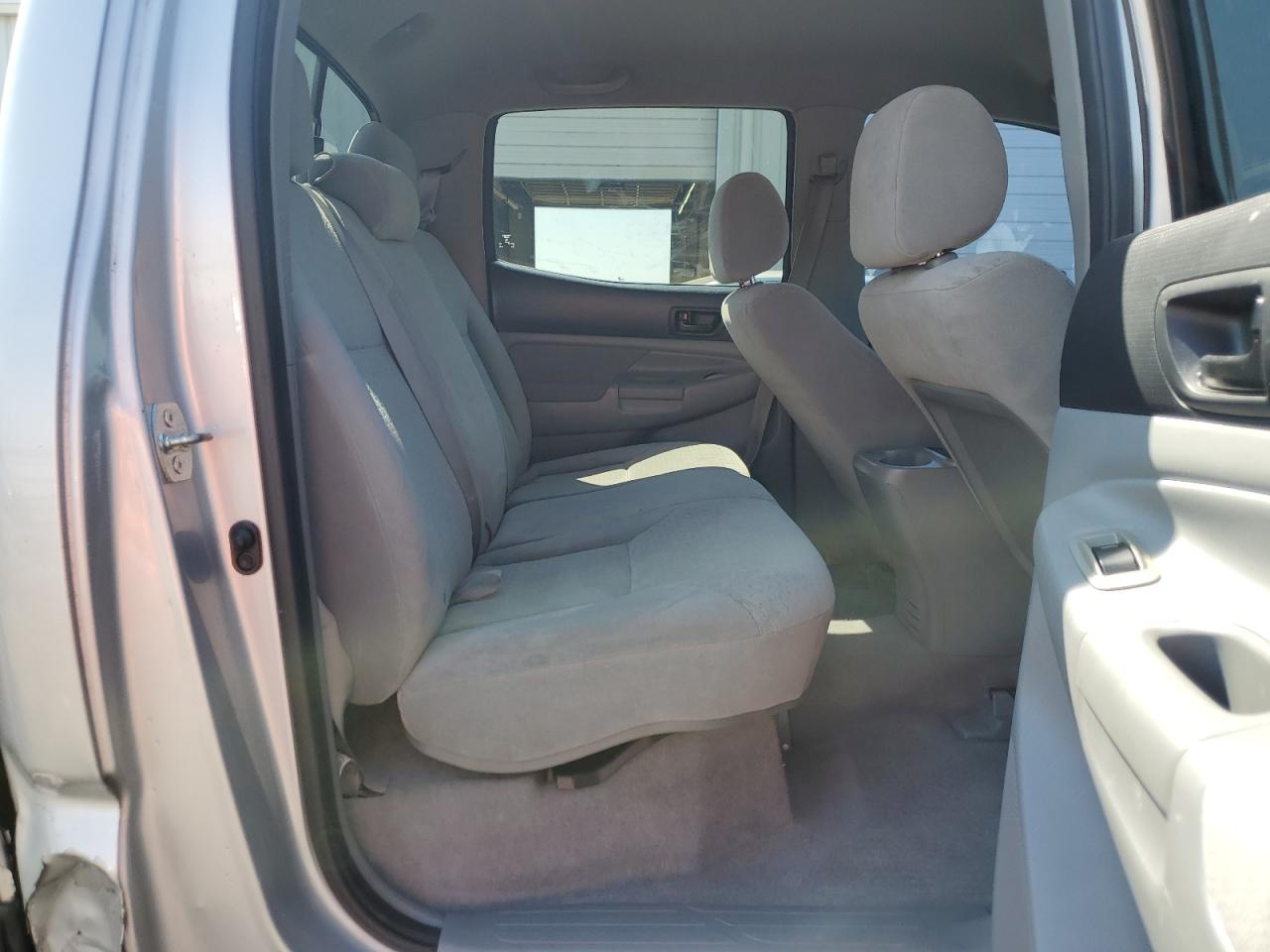 2007 Toyota Tacoma Double Cab VIN: 3TMLU42N77M010937 Lot: 81412095