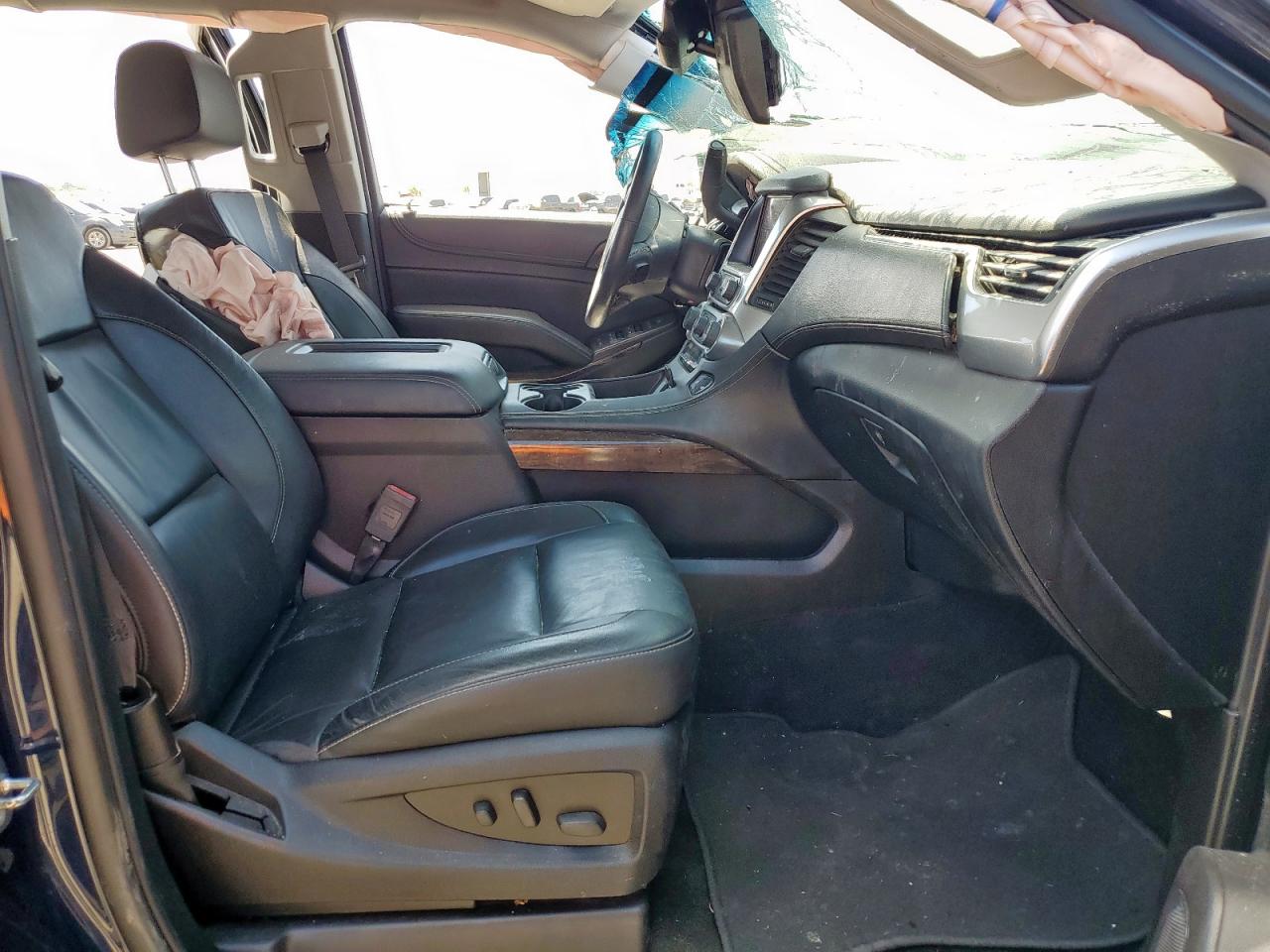 2017 Chevrolet Tahoe C1500 Lt VIN: 1GNSCBKC5HR376694 Lot: 71655875