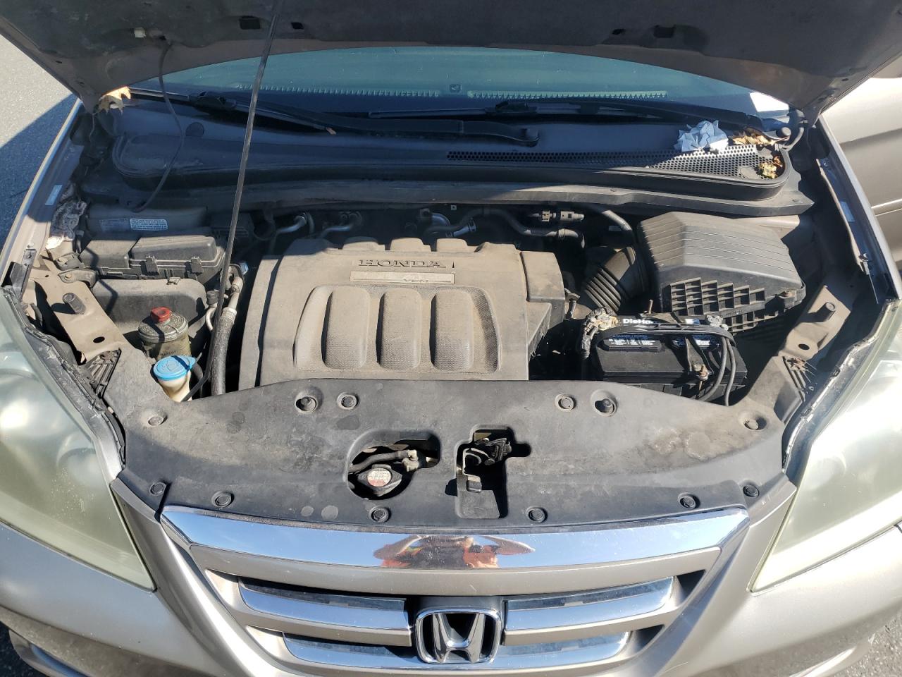 2005 Honda Odyssey Touring VIN: 5FNRL38865B019820 Lot: 63062145