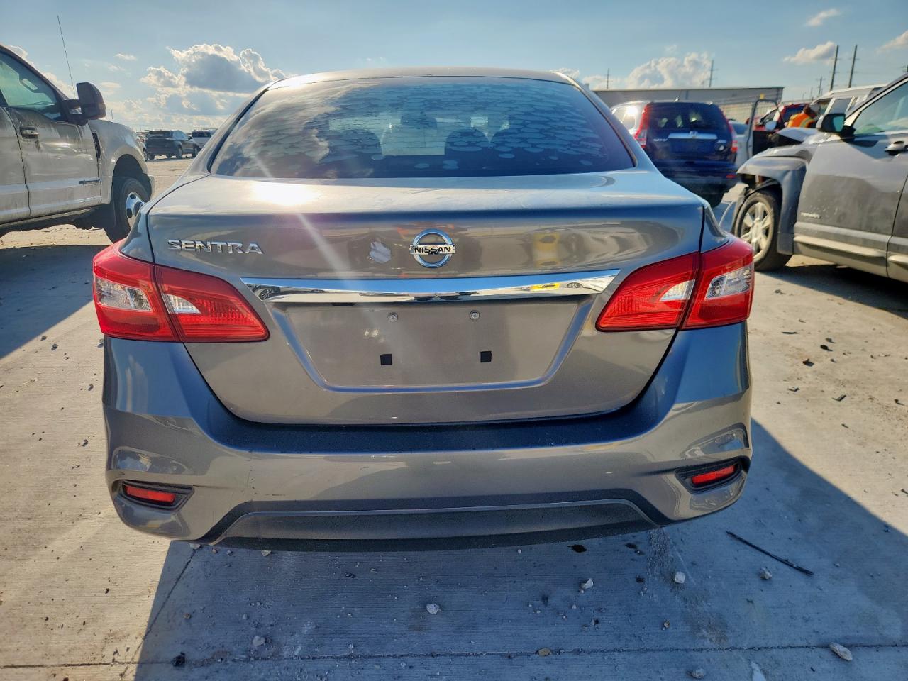2018 Nissan Sentra S VIN: 3N1AB7AP0JY312638 Lot: 82146855