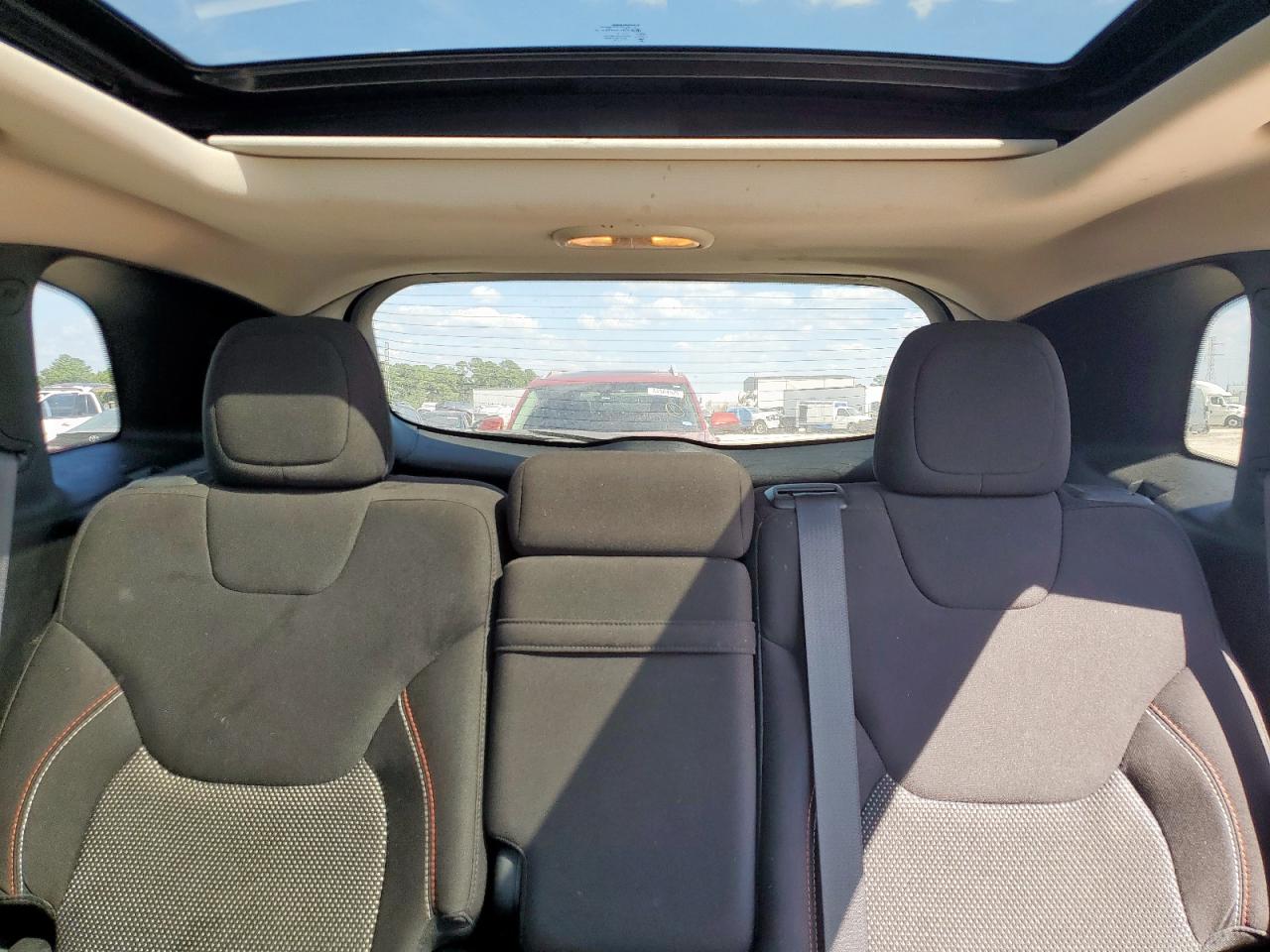 2016 Jeep Cherokee Latitude VIN: 1C4PJLCS6GW307125 Lot: 84527095